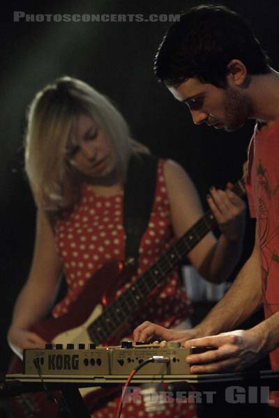 LOS CAMPESINOS - 2008-03-04 - PARIS - Nouveau Casino - Tom Bromley - Ellen Waddell